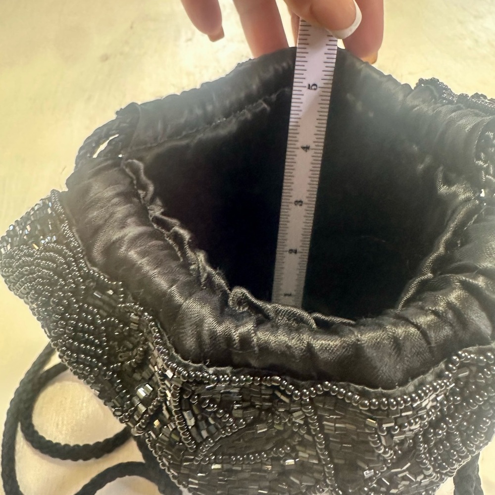 Vintage Black Glass Beaded Evening Purse Floral Drawstring Tassel Cocktail Bag - Picture 13 of 15